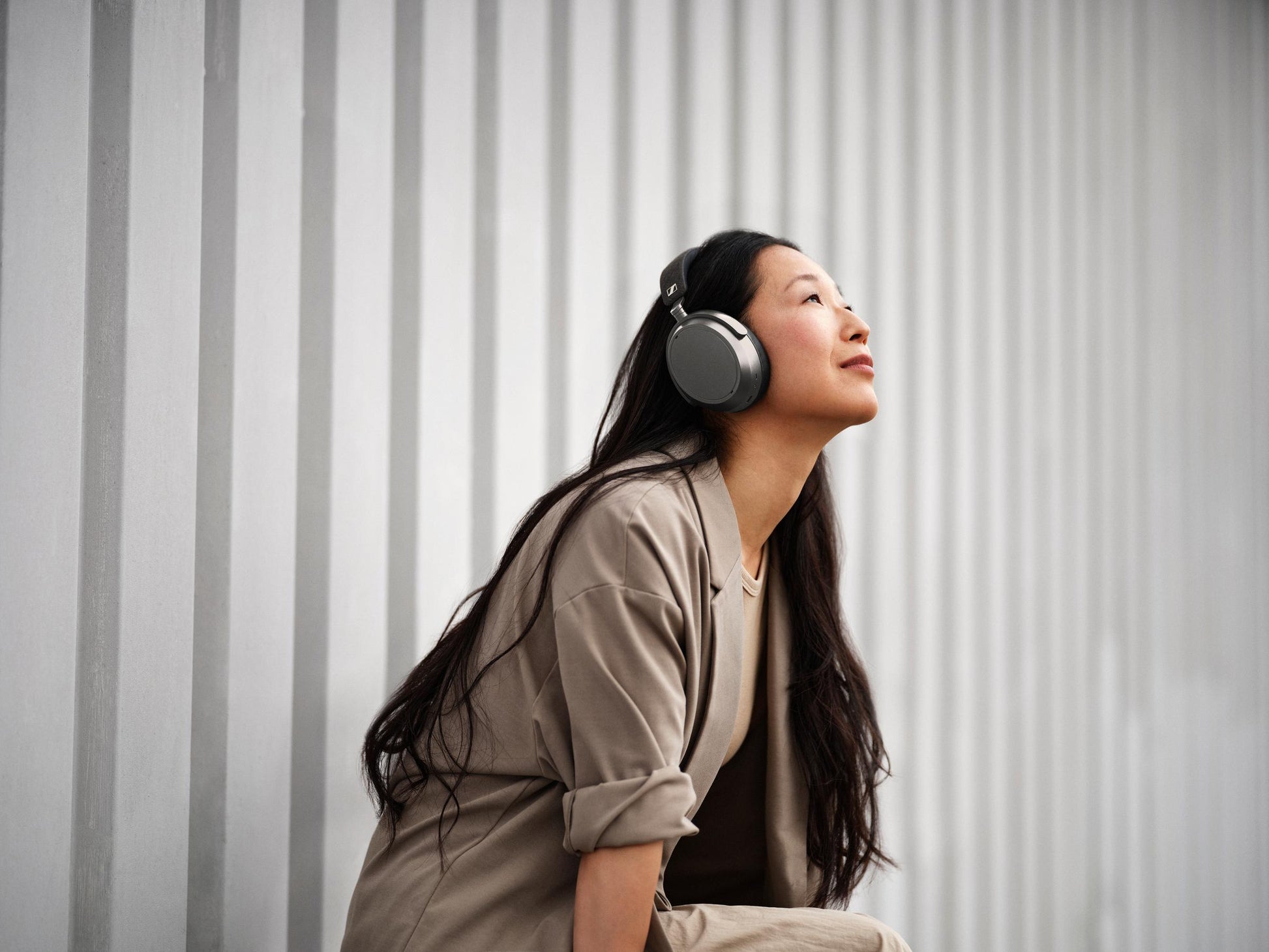 Sennheiser MOMENTUM 4 Wireless grafite